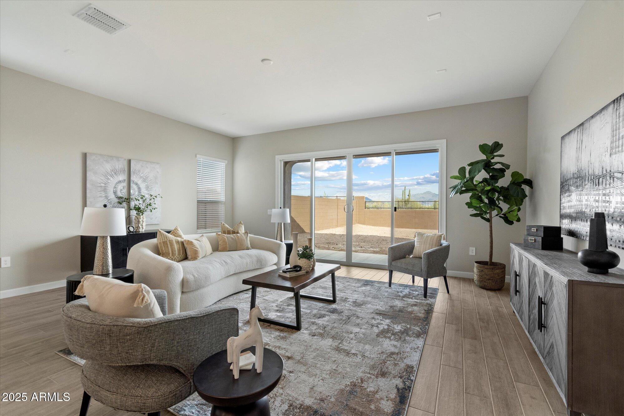 Phoenix, Arizona 85054, United States, 3 Bedrooms Bedrooms, ,3 BathroomsBathrooms,Residential,Pending,102587