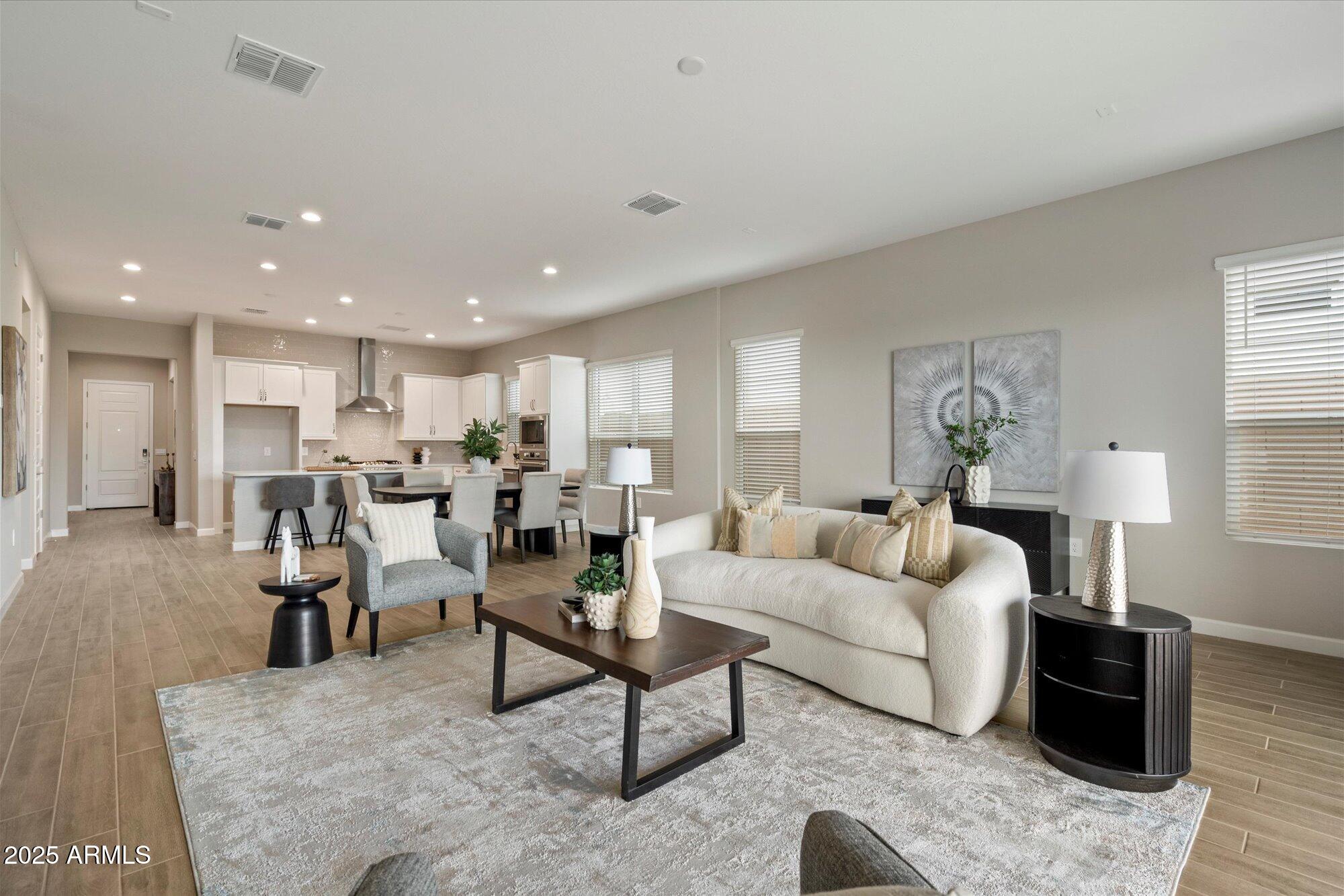 Phoenix, Arizona 85054, United States, 3 Bedrooms Bedrooms, ,3 BathroomsBathrooms,Residential,Pending,102587