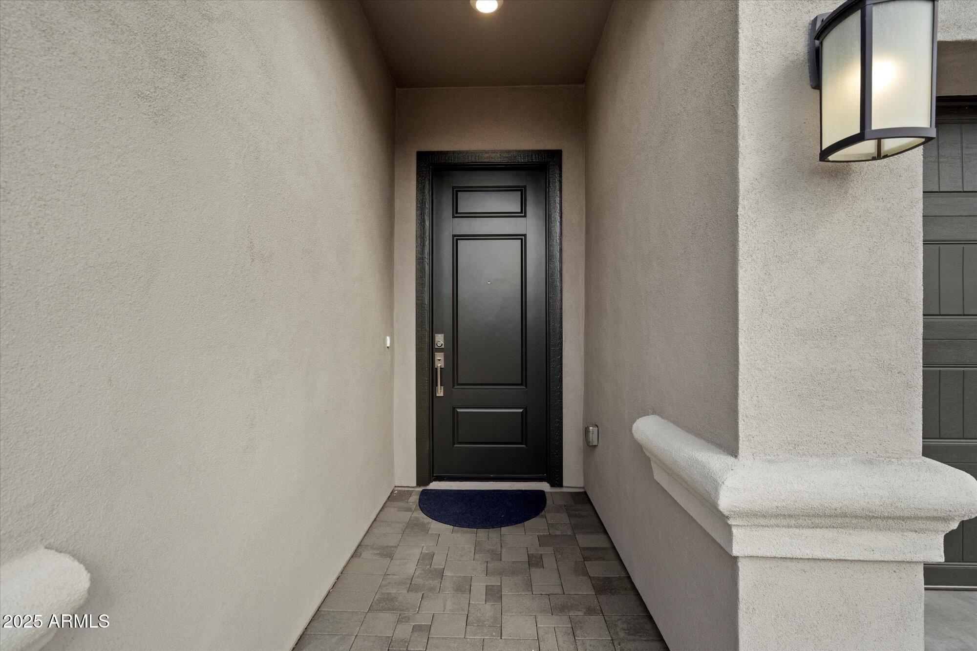 Phoenix, Arizona 85054, United States, 3 Bedrooms Bedrooms, ,3 BathroomsBathrooms,Residential,Pending,102587