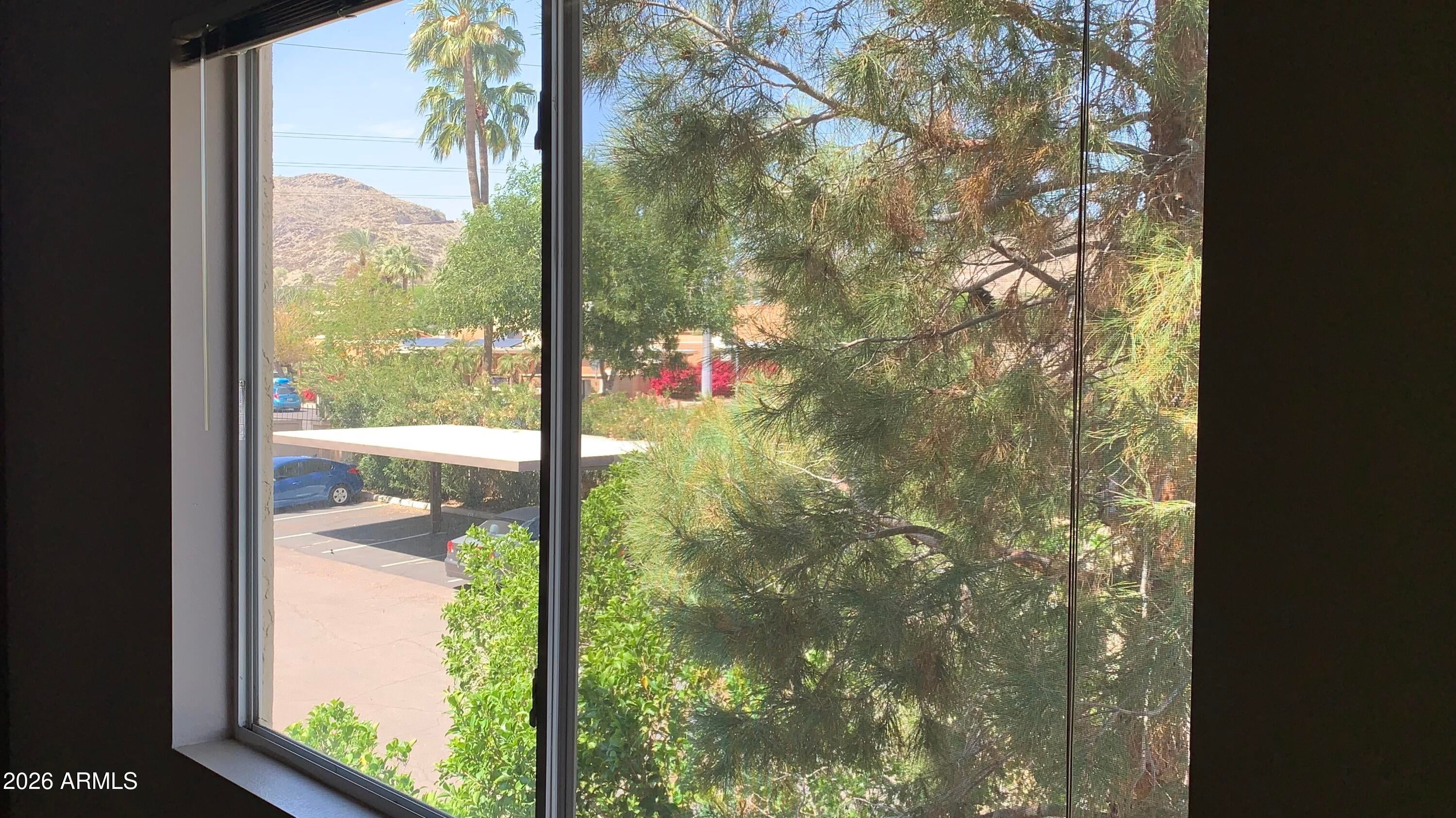 10410 N CAVE CREEK Road 2100