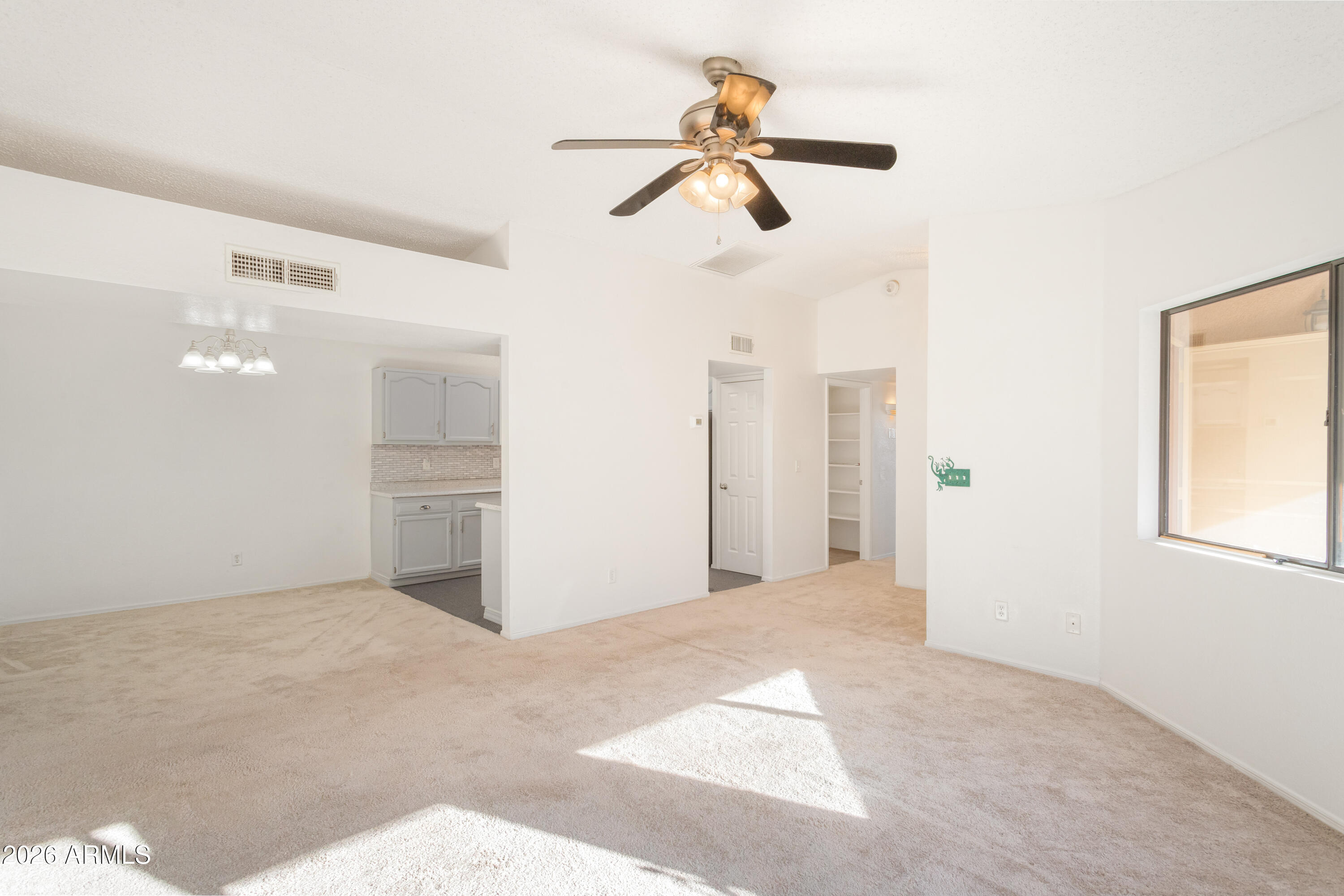 DESERT SHADOWS - Residential
