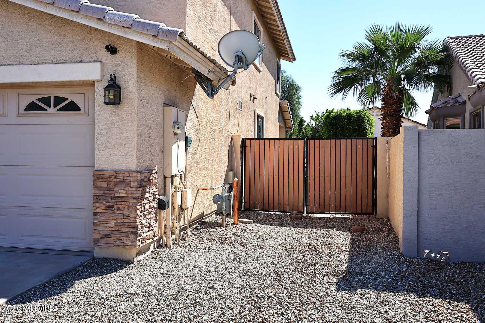10891 W DAVIS Lane