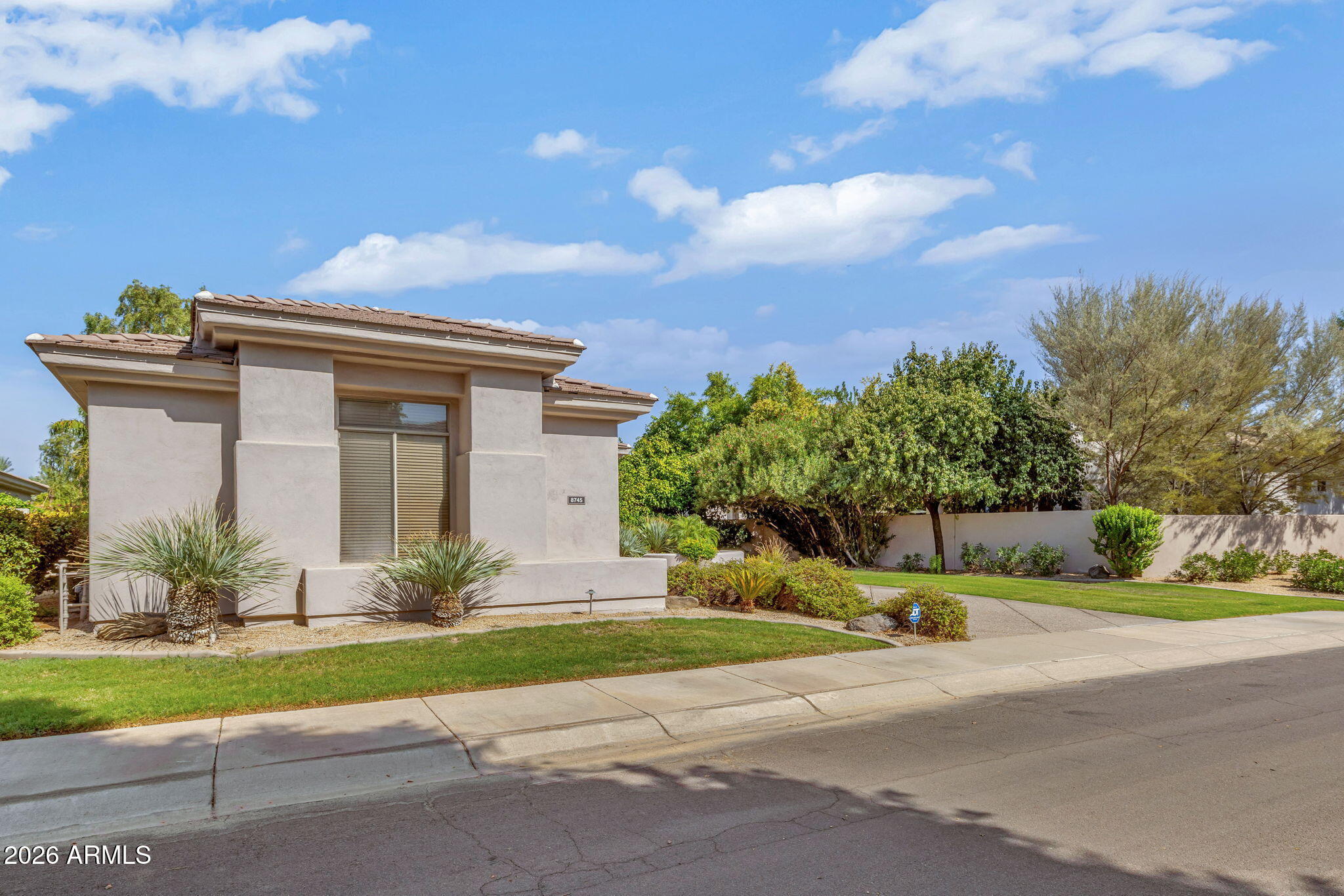 8745 N 73RD Way