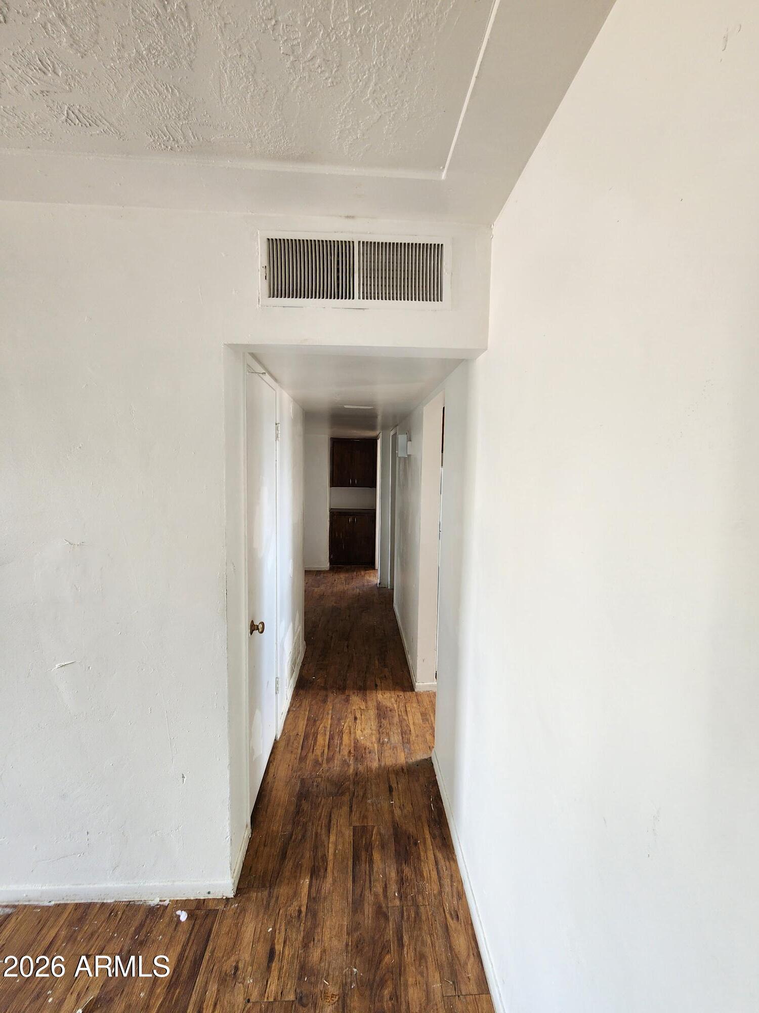 2207 W CACTUS WREN Drive