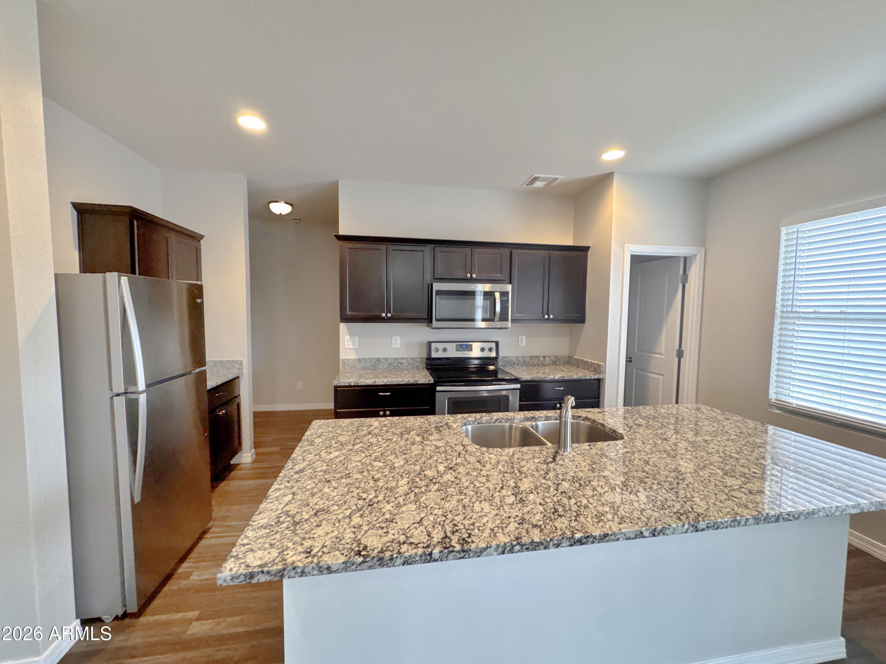 36992 W CAPRI Avenue