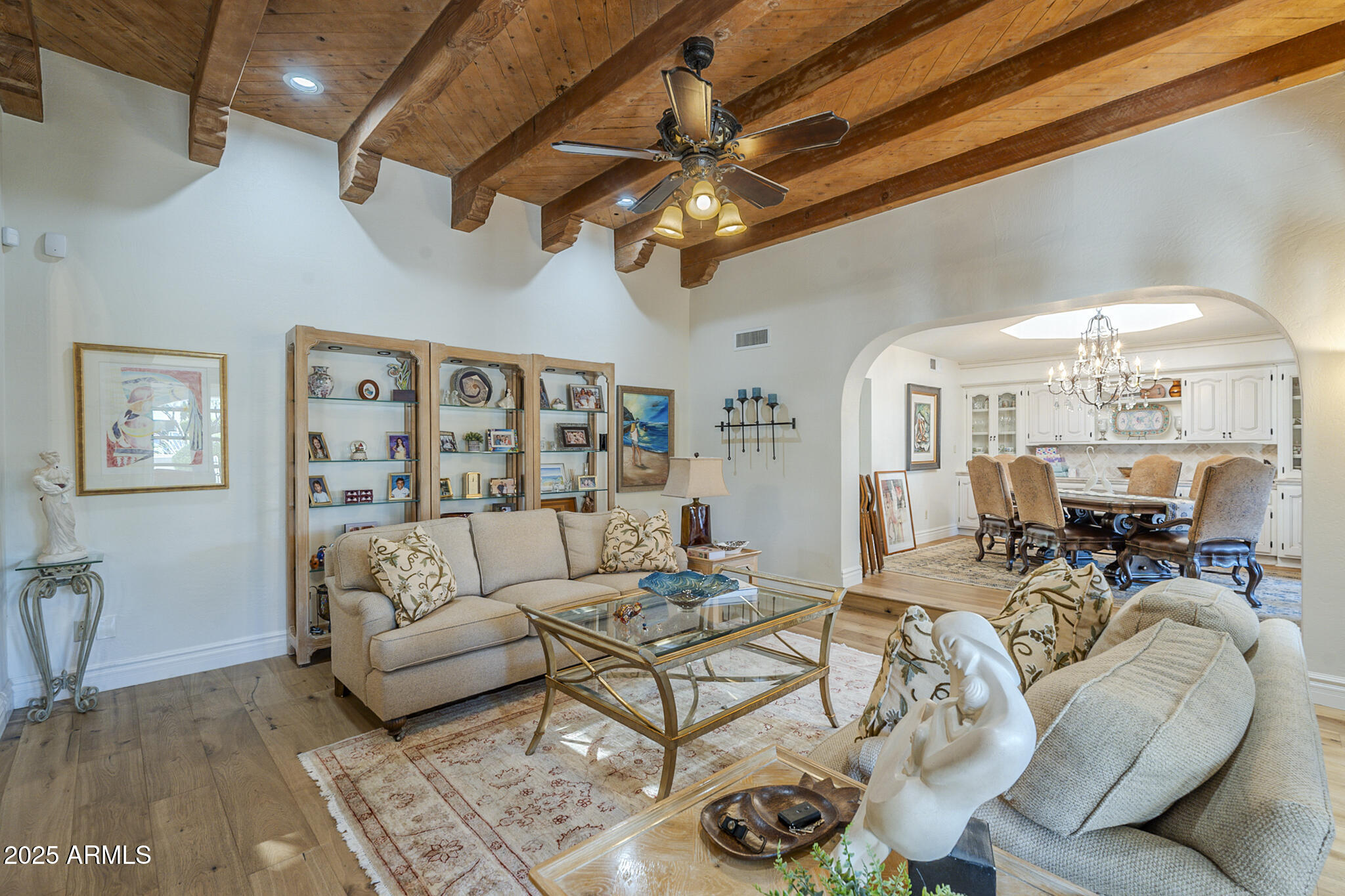 7471 E NORTHERN Avenue