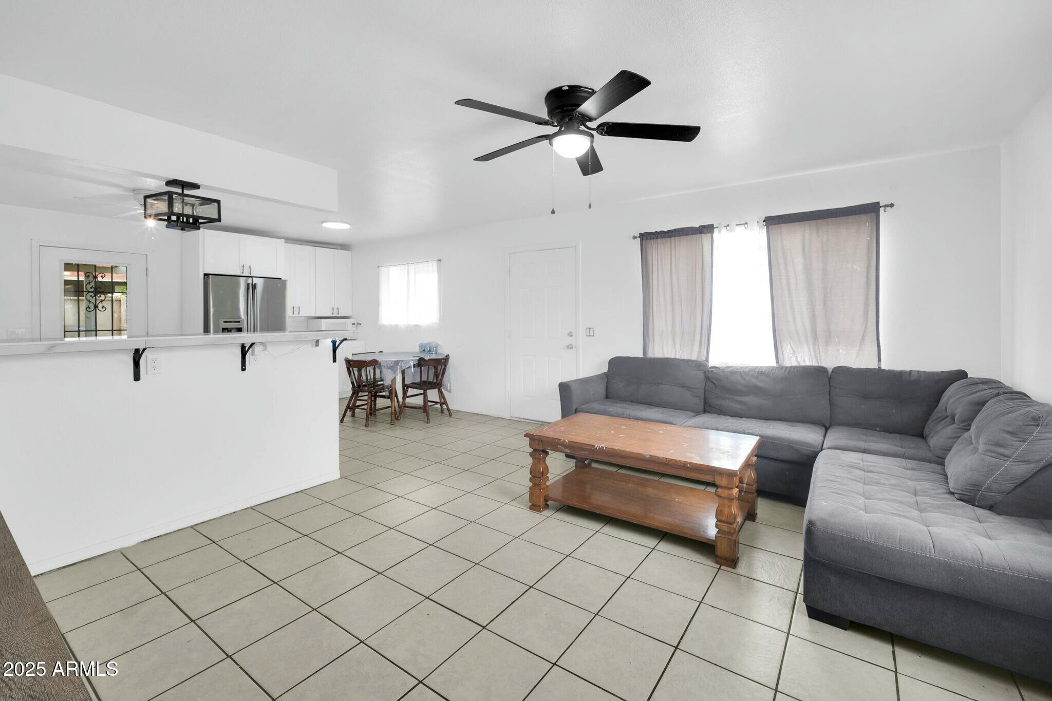 2929 W GRANADA Road