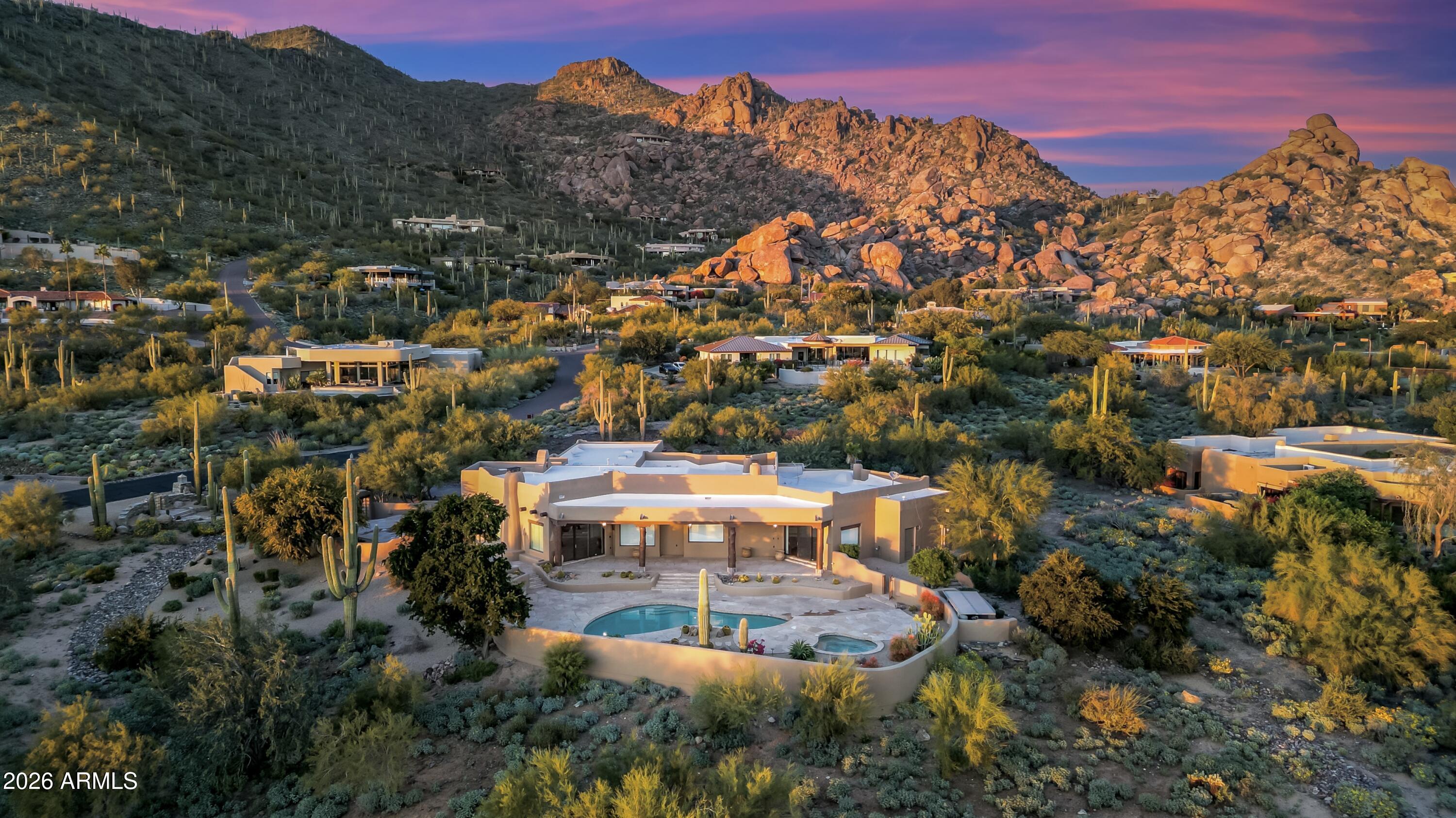 34877 N RIDGEWAY Drive