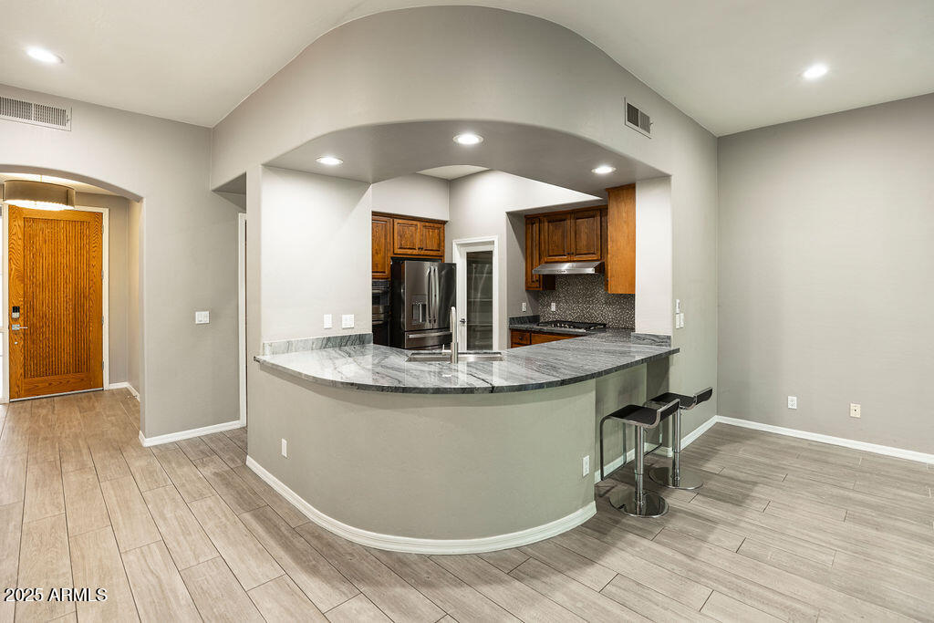 14850 E GRANDVIEW Drive 106