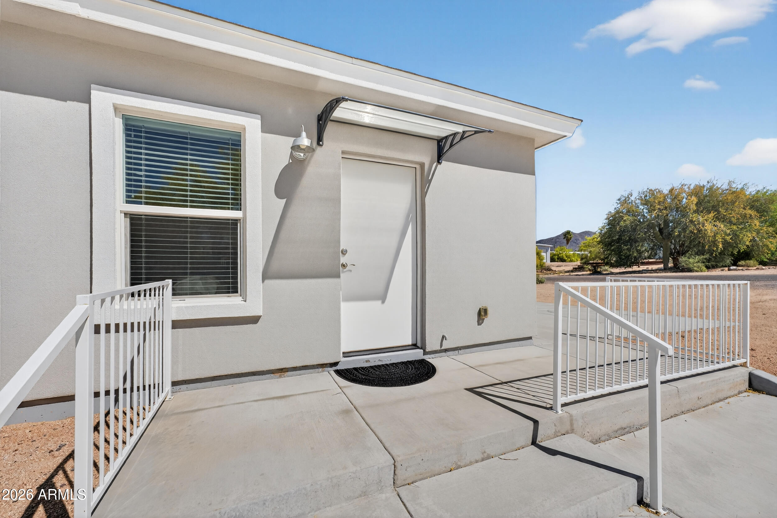 4837 E SMOKEHOUSE Trail