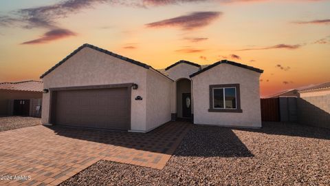 A home in Arizona City