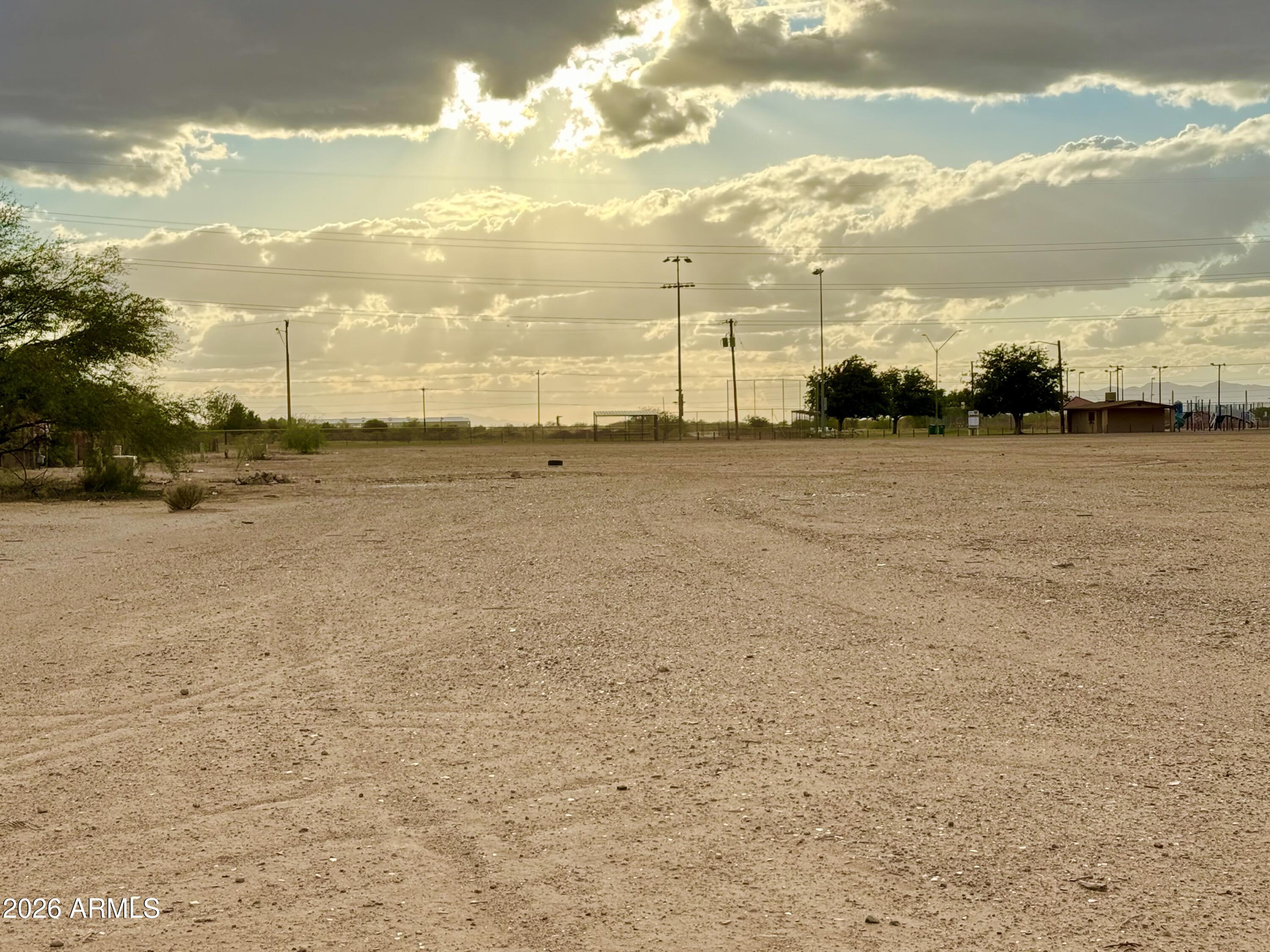 Eloy North - Land