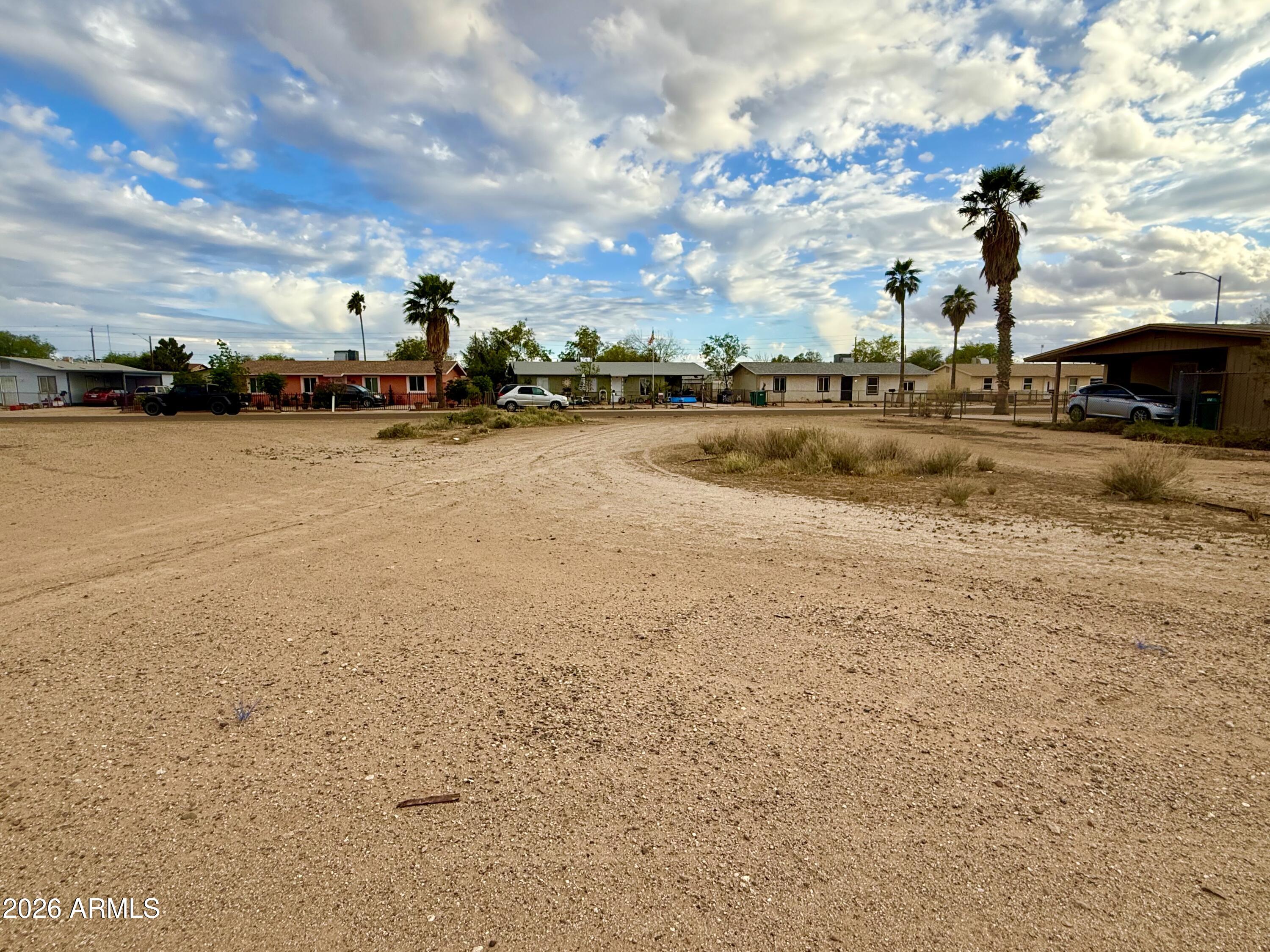 Eloy North - Land