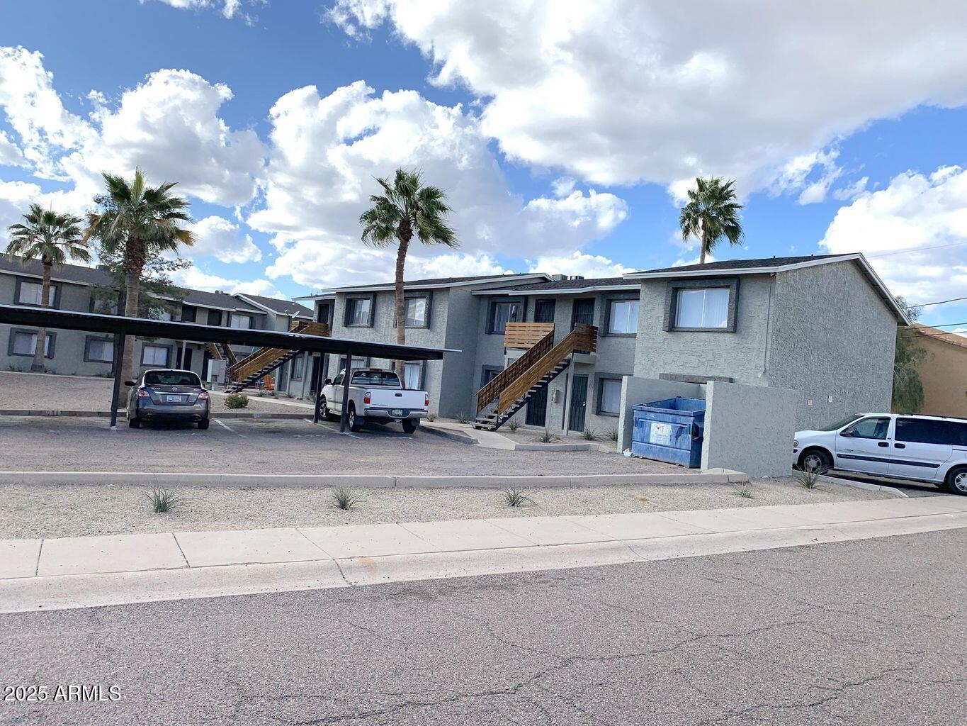 2104 E EUGIE Terrace