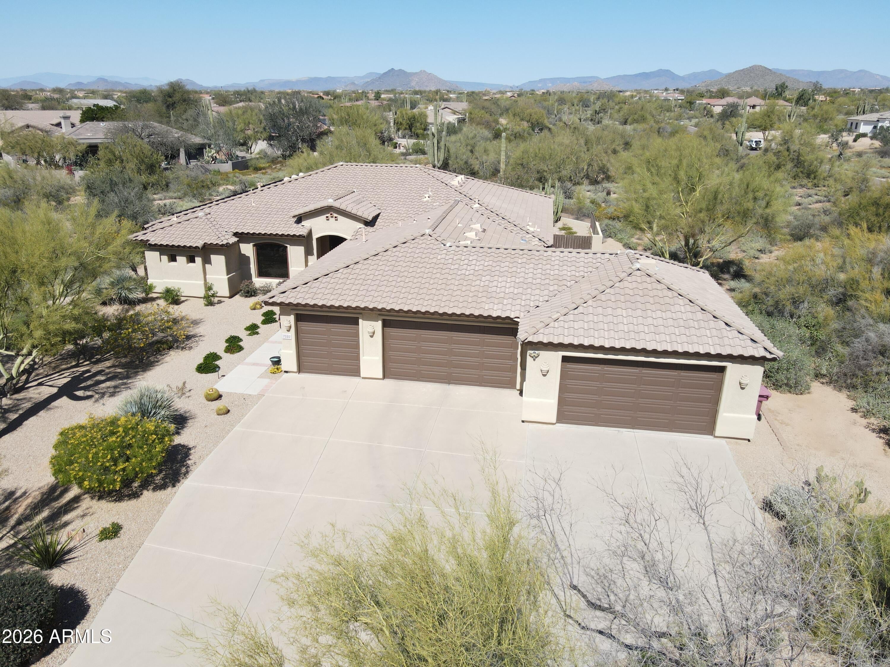 7592 E MONTERRA Way