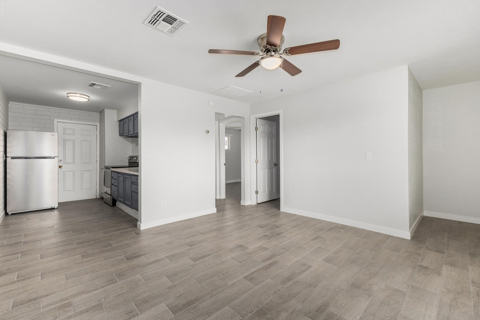 1321 N 48th Place Apt 2