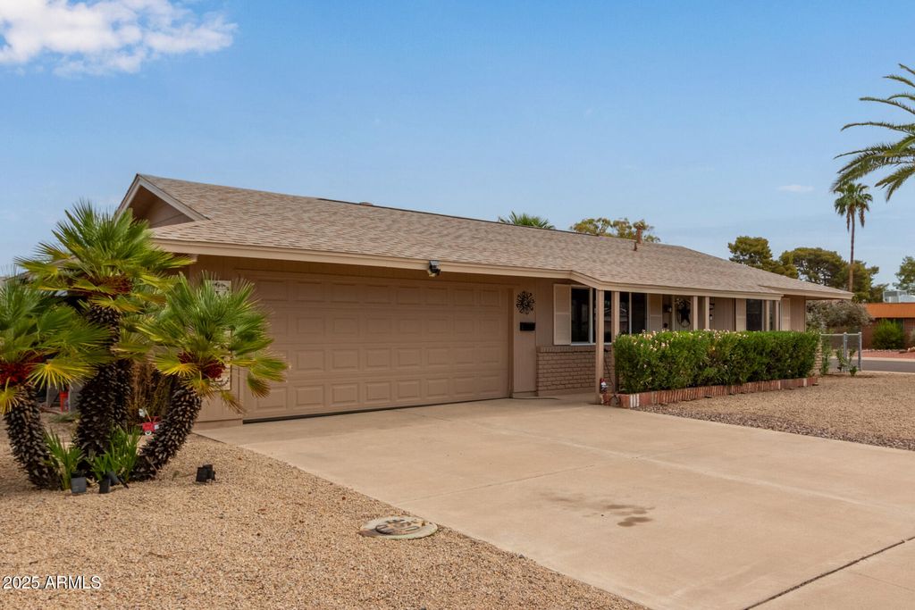 Photo of 11002 W Salem Drive, Sun City, AZ 85351 (MLS # 6914982)