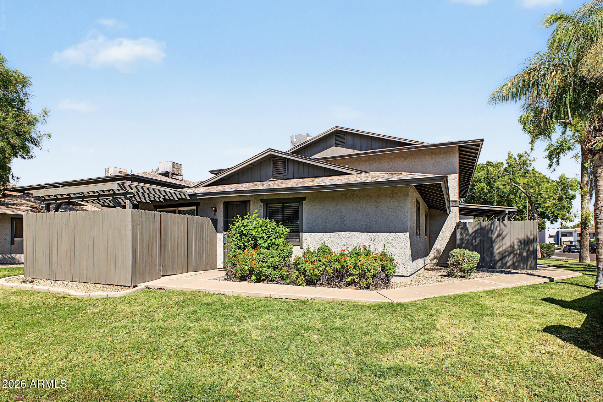 286 W PALOMINO Drive 13