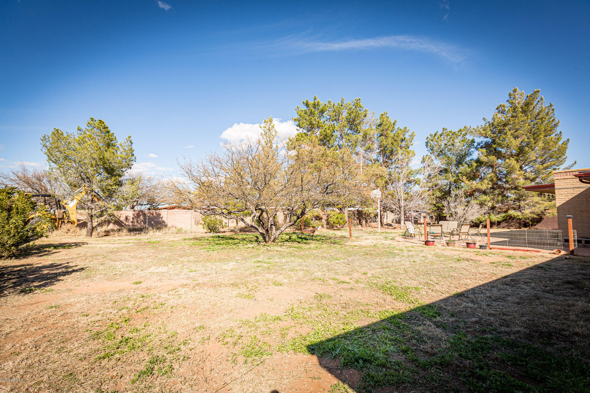 TOWN & COUNTRY ESTATES - Residential