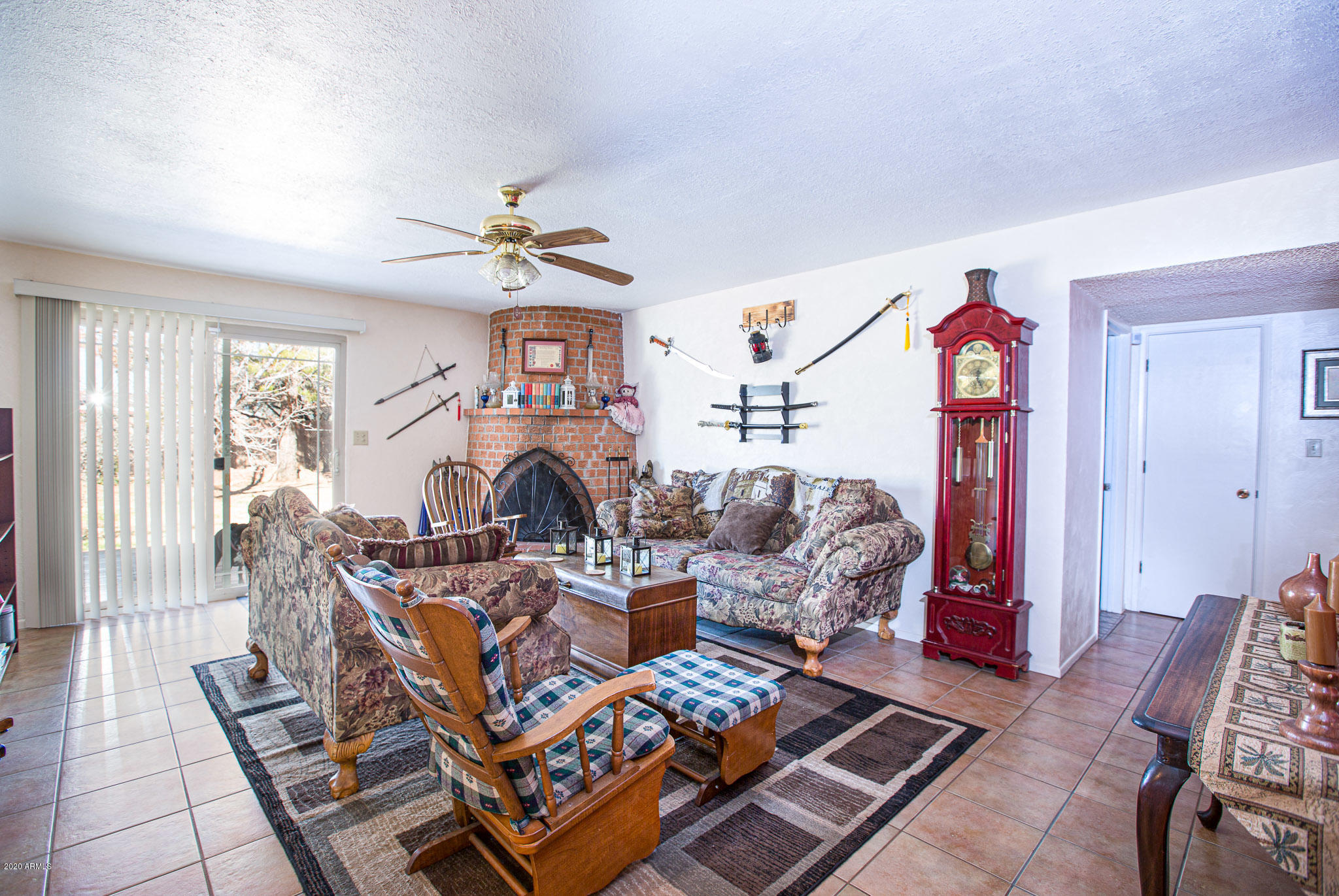 TOWN & COUNTRY ESTATES - Residential
