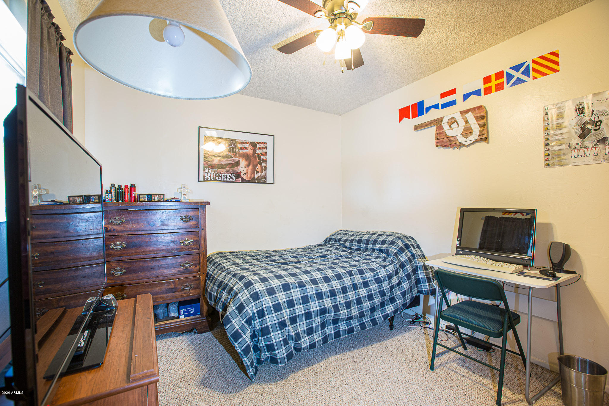 TOWN & COUNTRY ESTATES - Residential