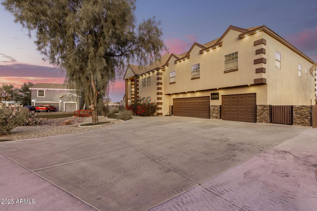 Photo of 23523 N 79th Avenue, Peoria, AZ 85383 (MLS # 6959277)