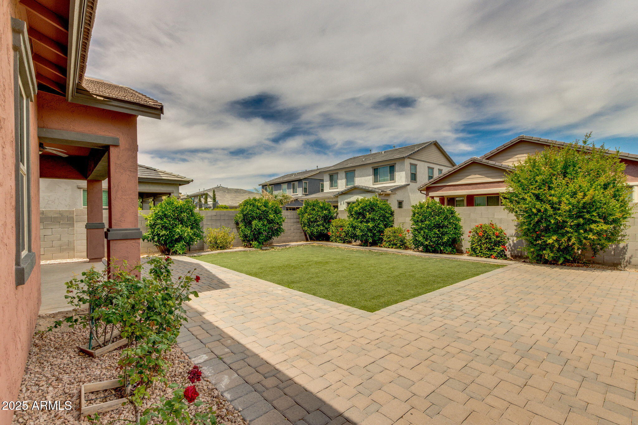 3072 E APPALOOSA Road