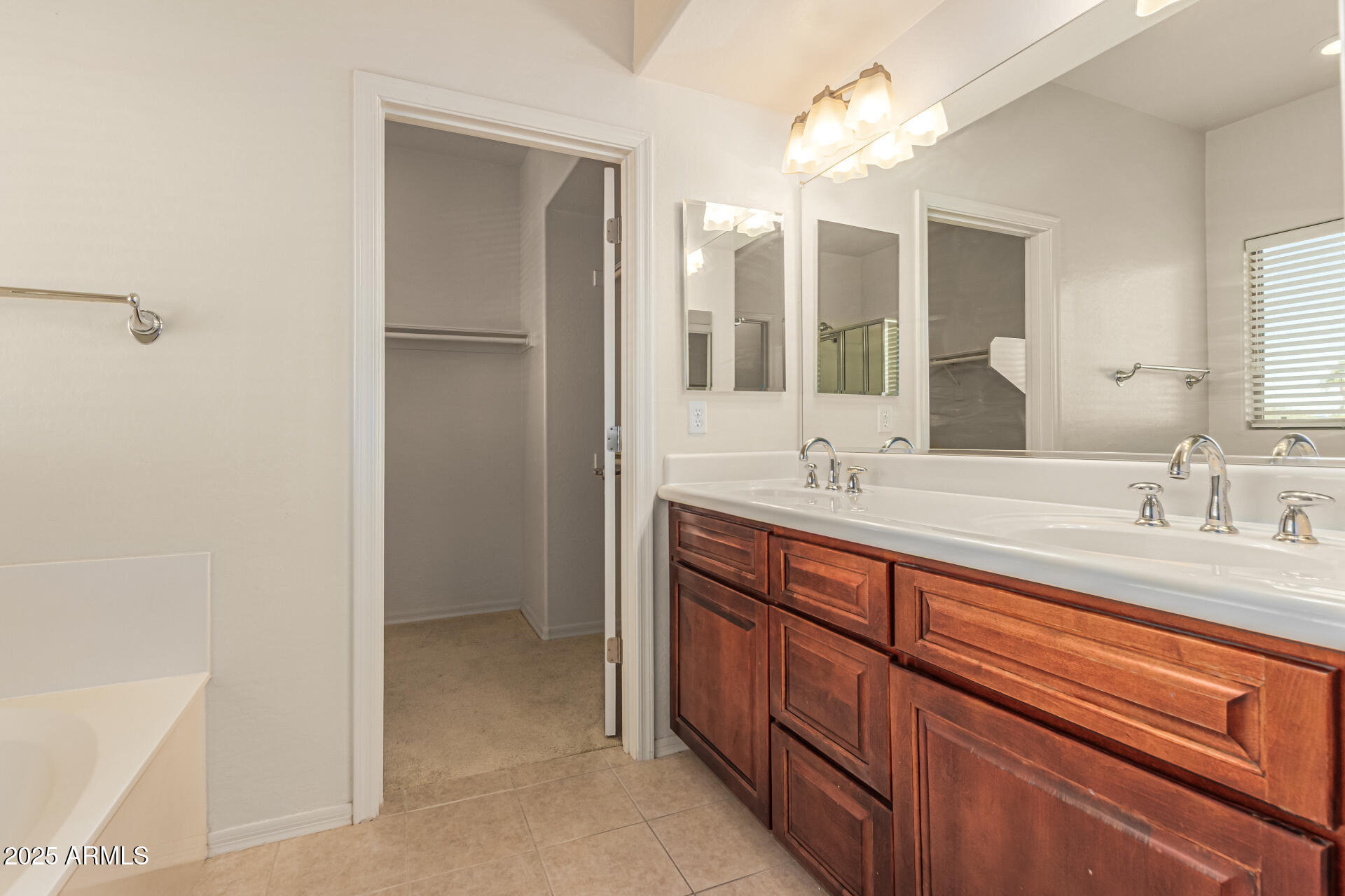 SANDALO TOWNHOMES CONDOMINIUM - Residential