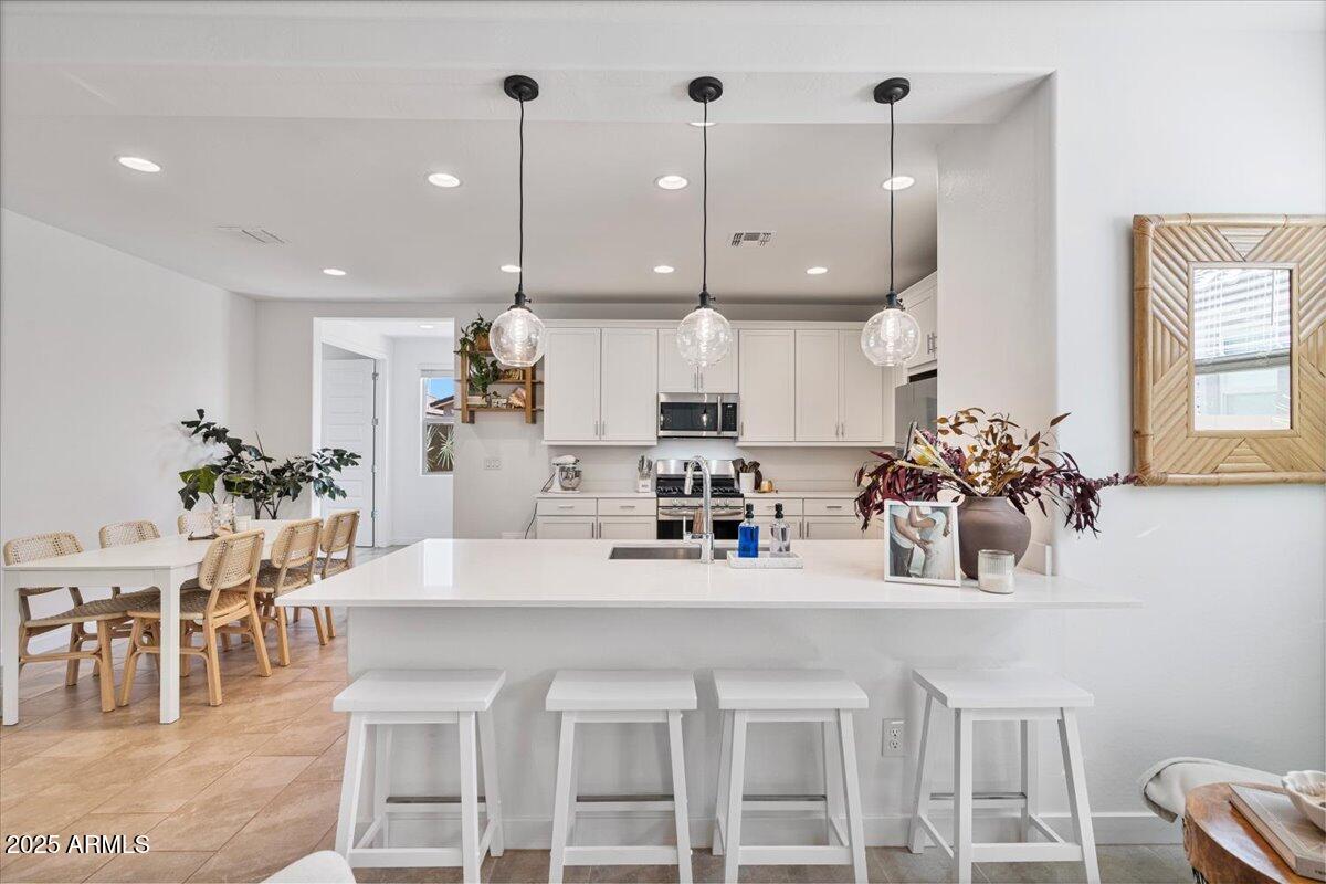 3525 E DAKOTA Drive