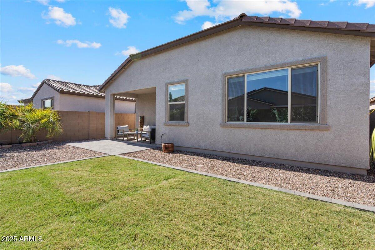 3525 E DAKOTA Drive
