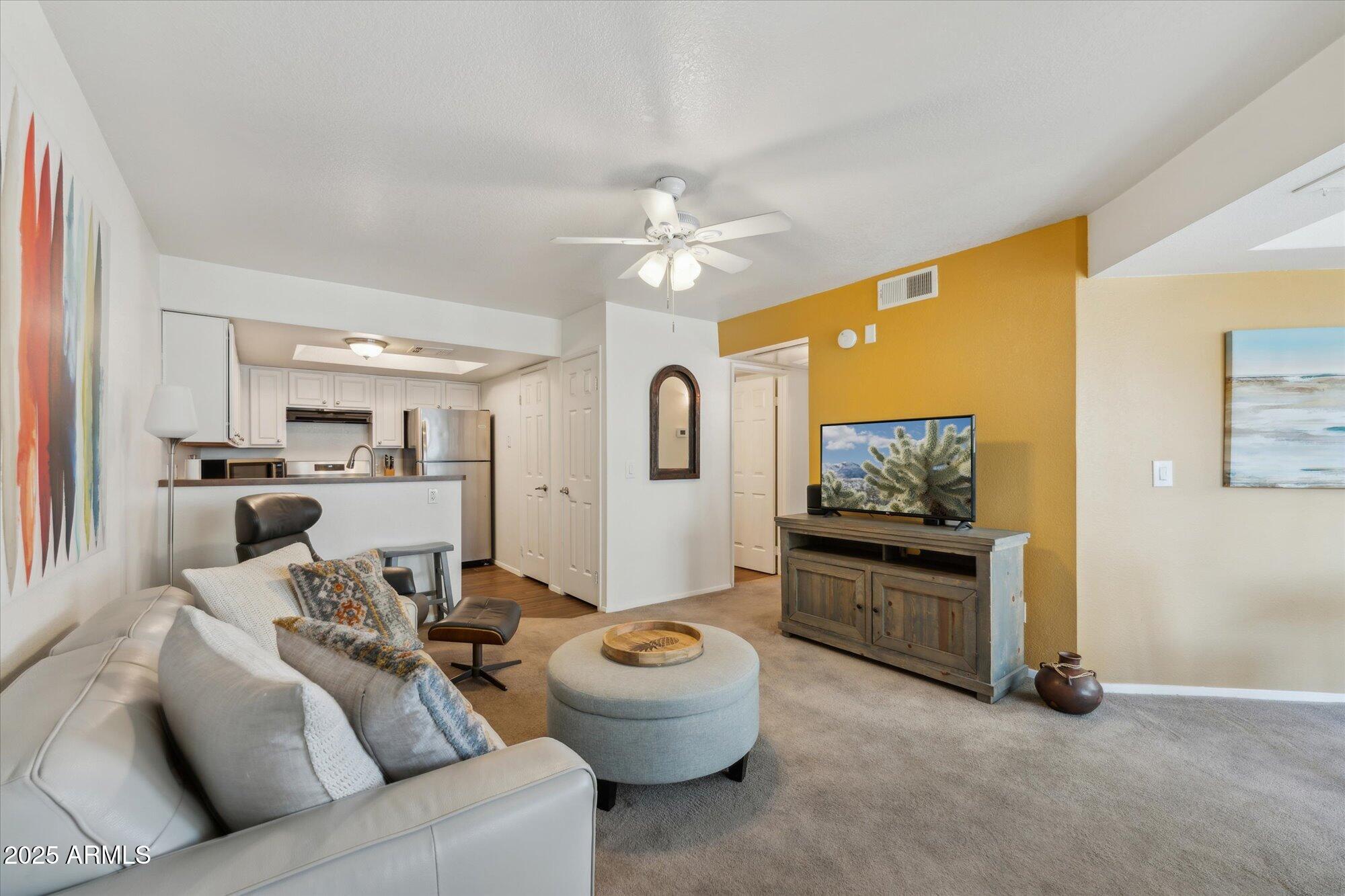 1720 E THUNDERBIRD Road 2078
