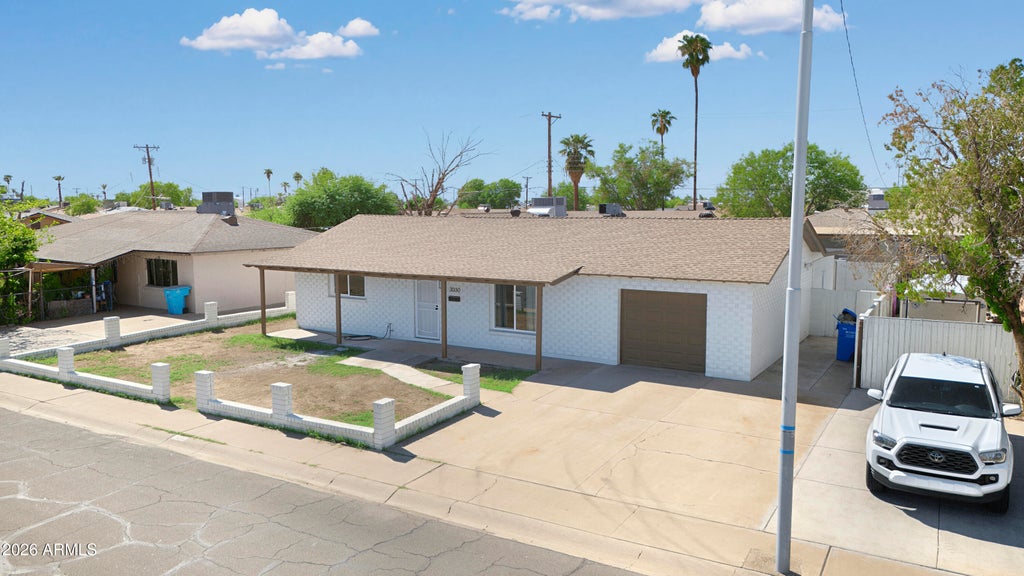 Photo of 3030 N 41st Drive, Phoenix, AZ 85019 (MLS # 7092385)