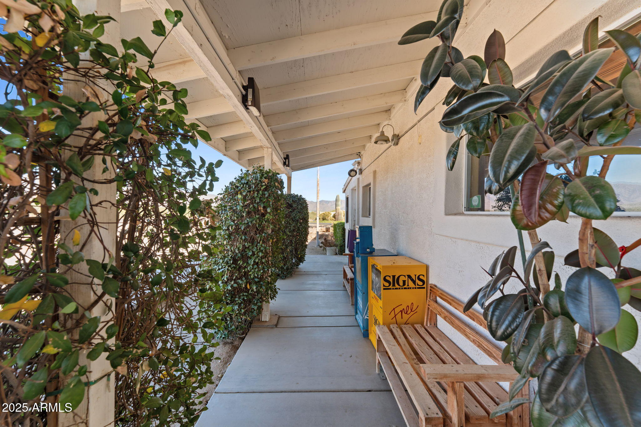 22525 W STATE ROUTE 71 --