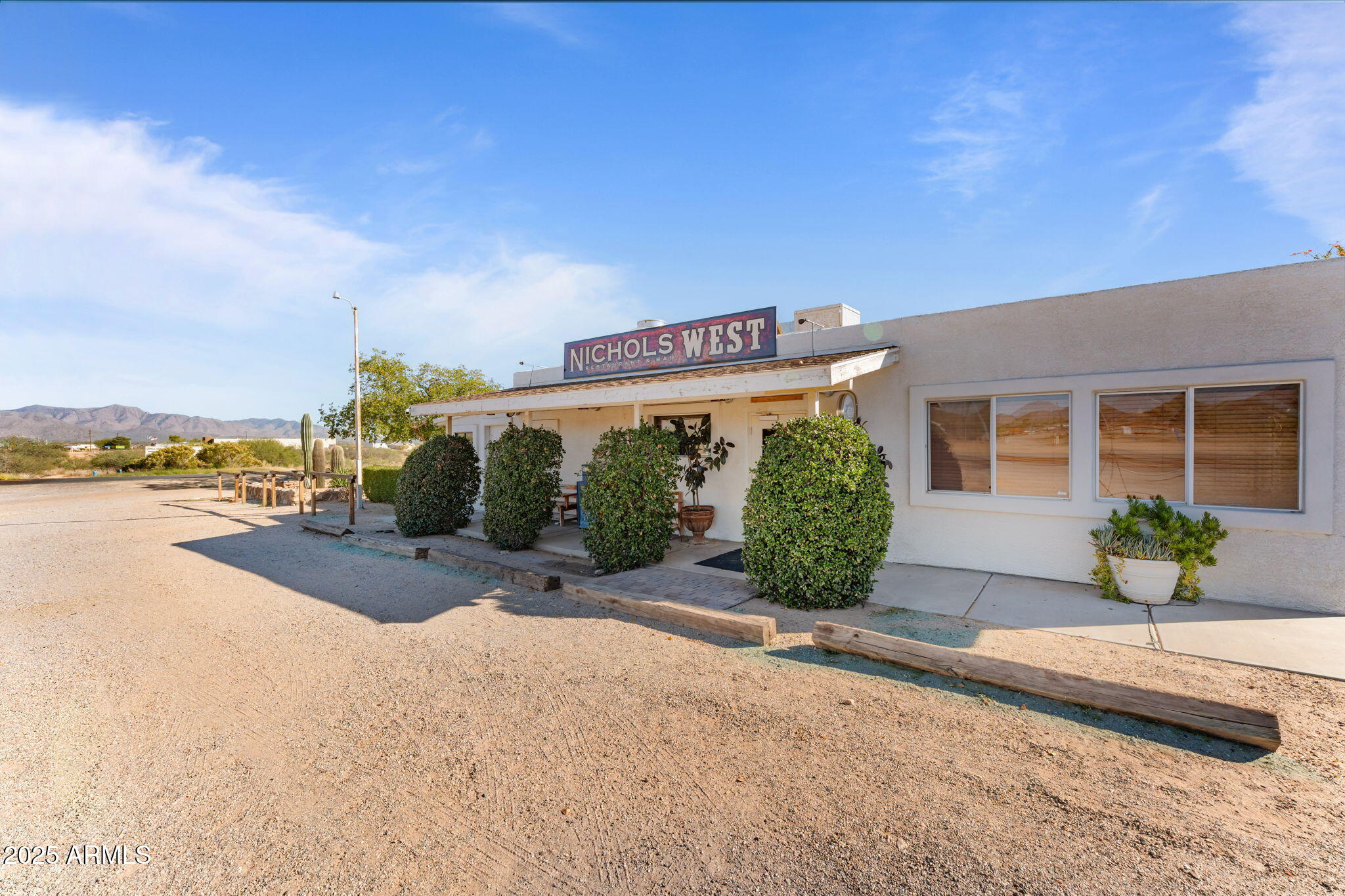 22525 W STATE ROUTE 71 --