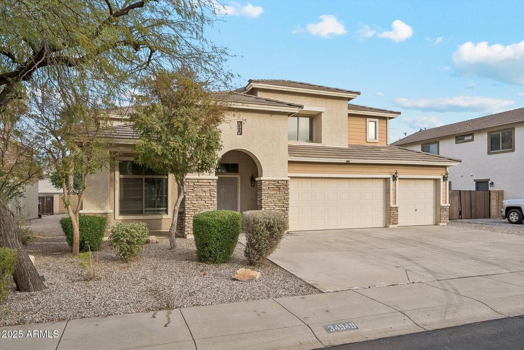 Photo of 34949 N Stirrup Circle, San Tan Valley, AZ 85144 (MLS # 6954875)