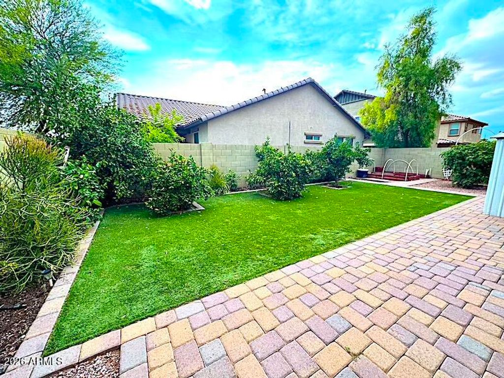 Photo of 6927 E Peralta Circle, Mesa, AZ 85212 (MLS # 7055272)