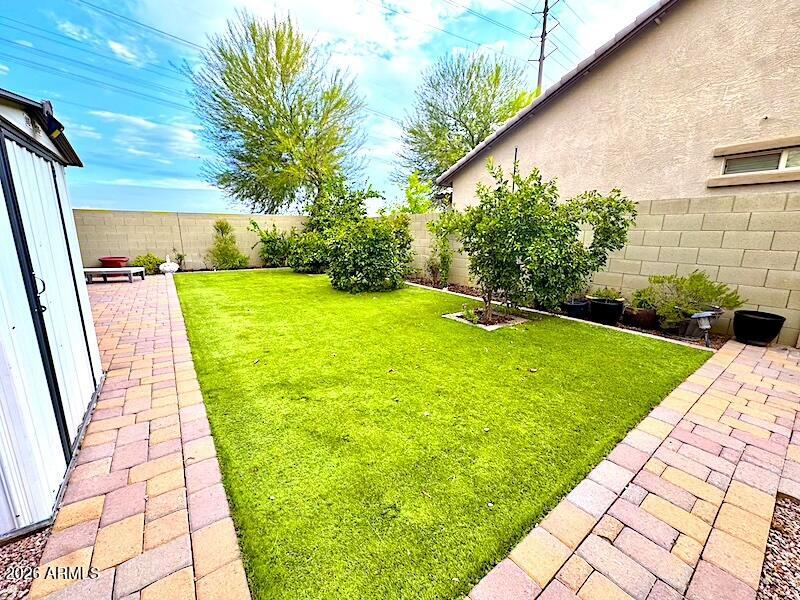 6927 E PERALTA Circle