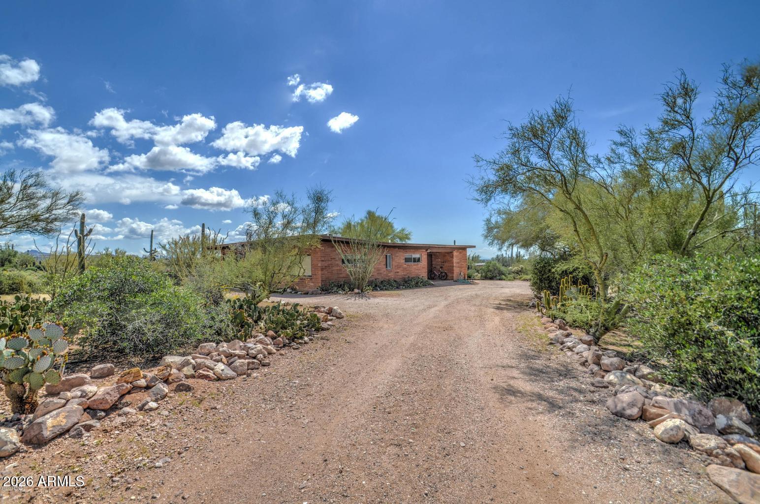 10581 E VALLEY VIEW Drive