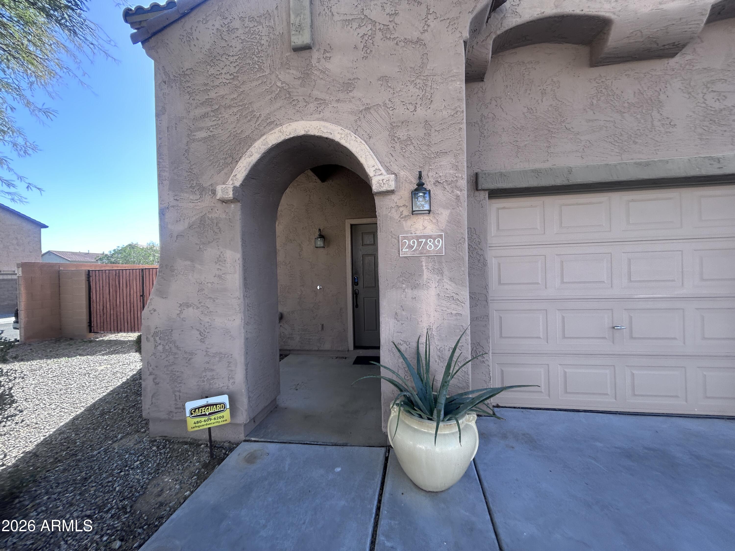 29789 W FAIRMOUNT Avenue