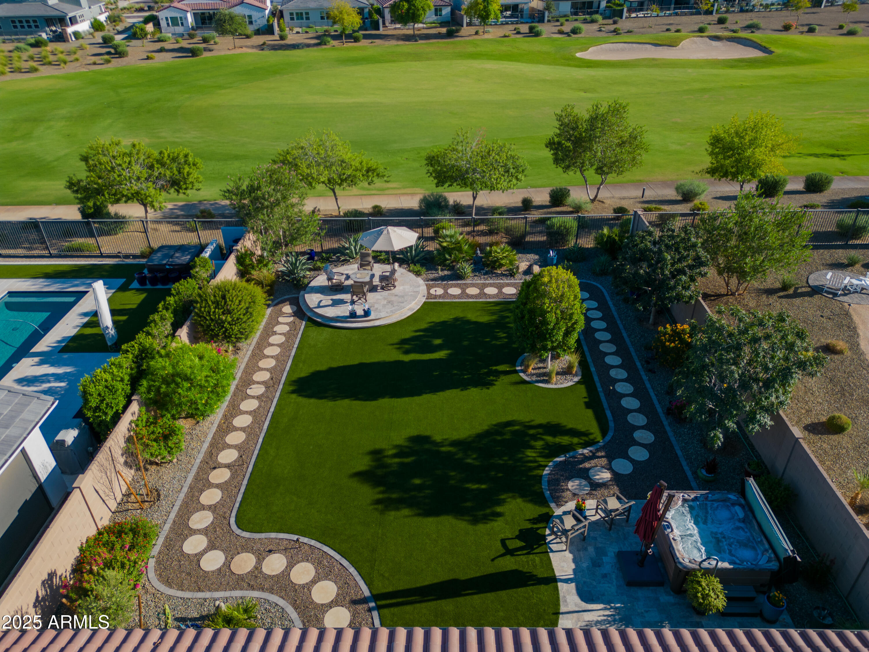 17437 W GUTHRIE Street