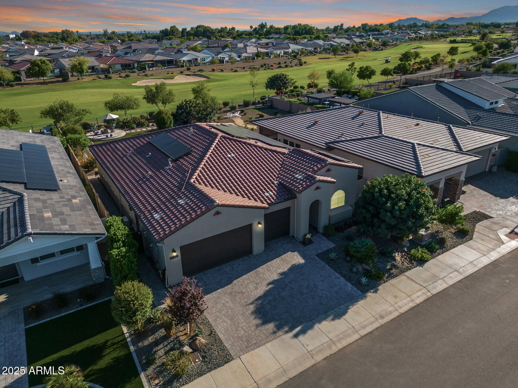 17437 W GUTHRIE Street