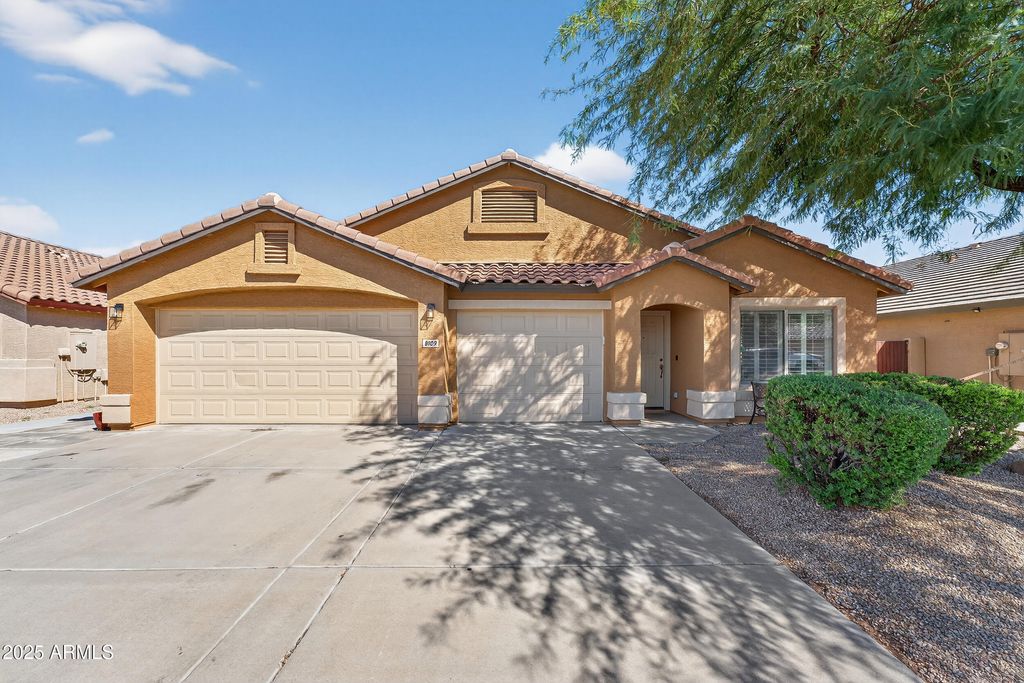 Photo of 8109 N 56th Drive, Glendale, AZ 85302 (MLS # 6925625)