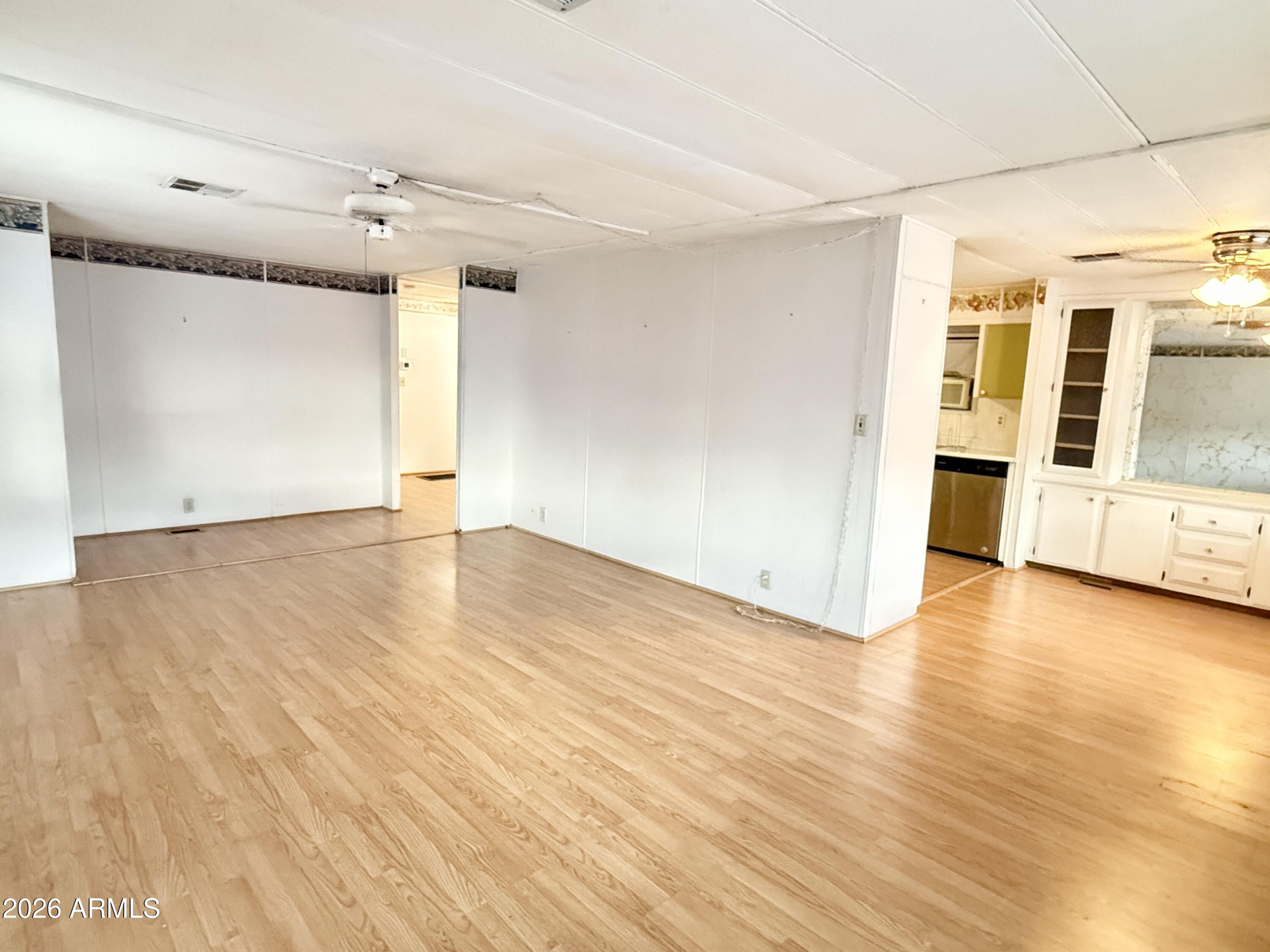 535 S ALMA SCHOOL Road 115