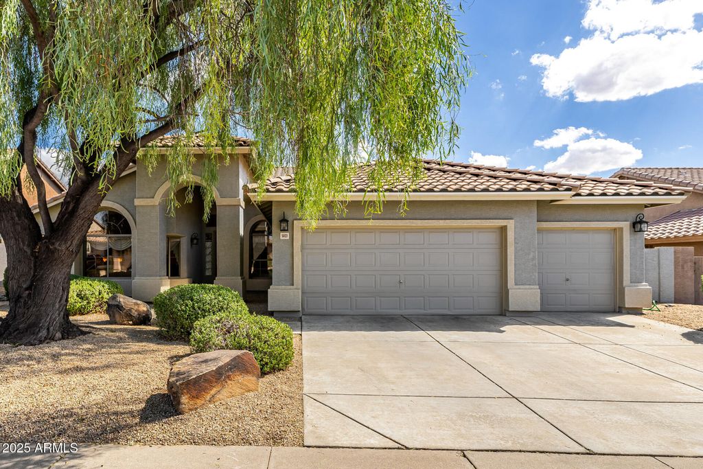 Photo of 5023 E Barwick Drive, Cave Creek, AZ 85331 (MLS # 6984324)