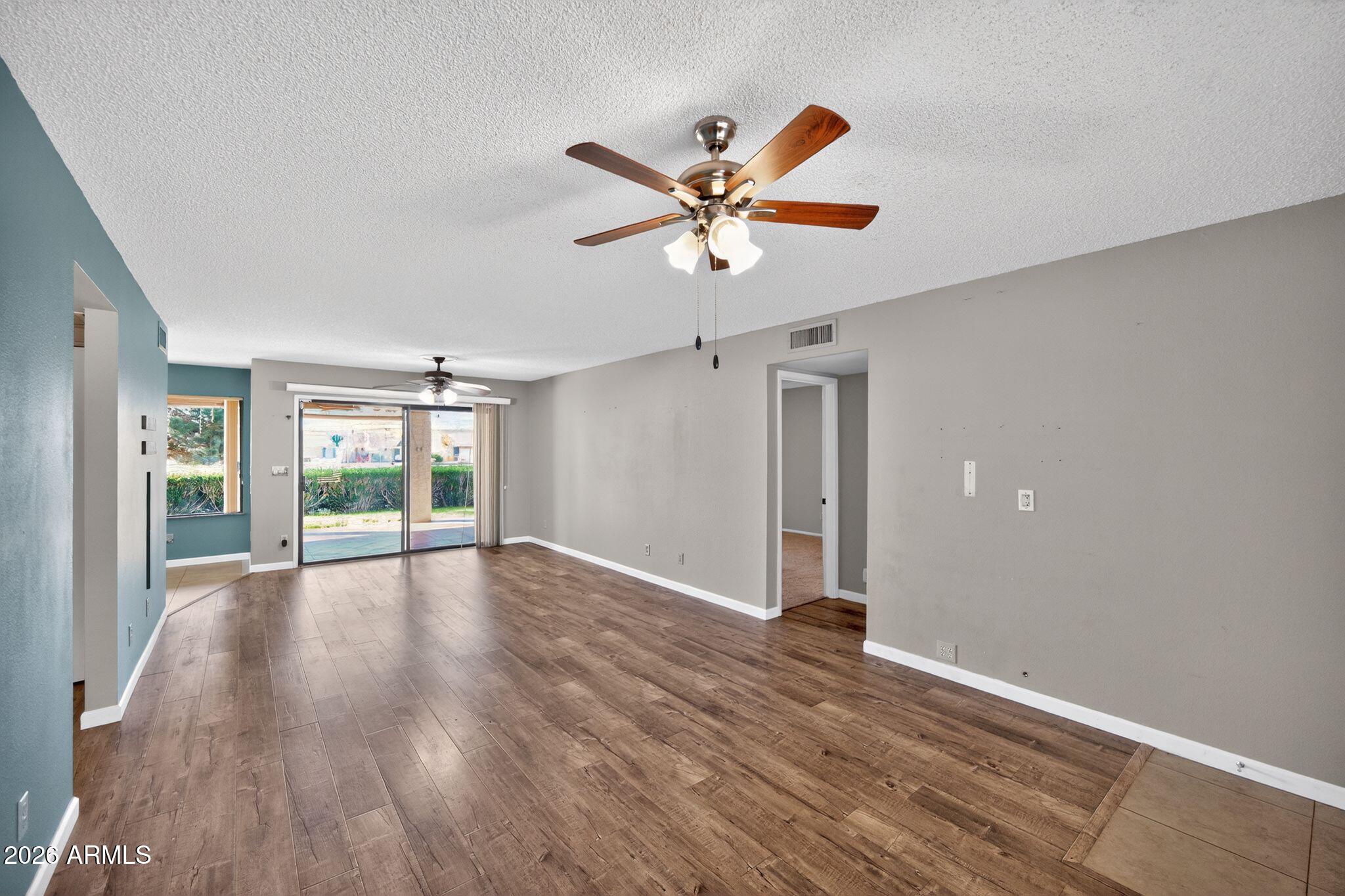 7711 E DESERT FLOWER Avenue