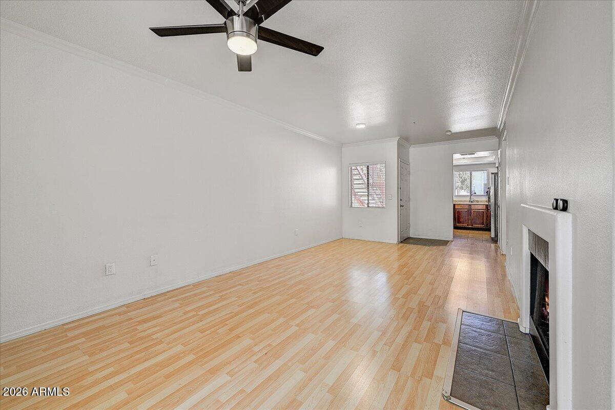 750 E Northern Avenue 1041