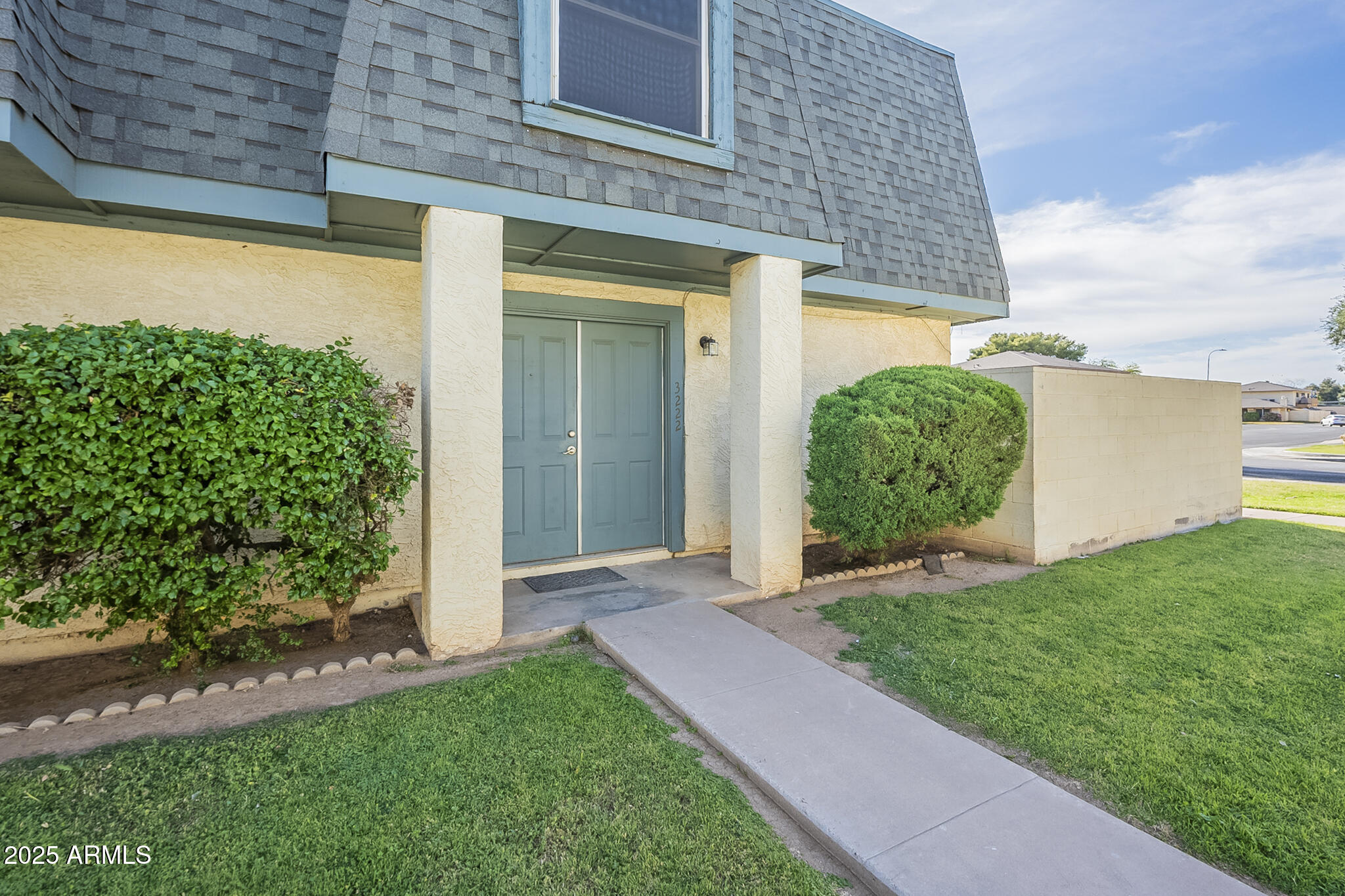 3222 W ROYAL PALM Road