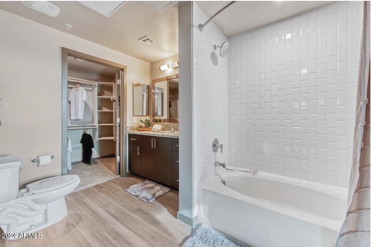 3601 N CENTRAL Avenue B1