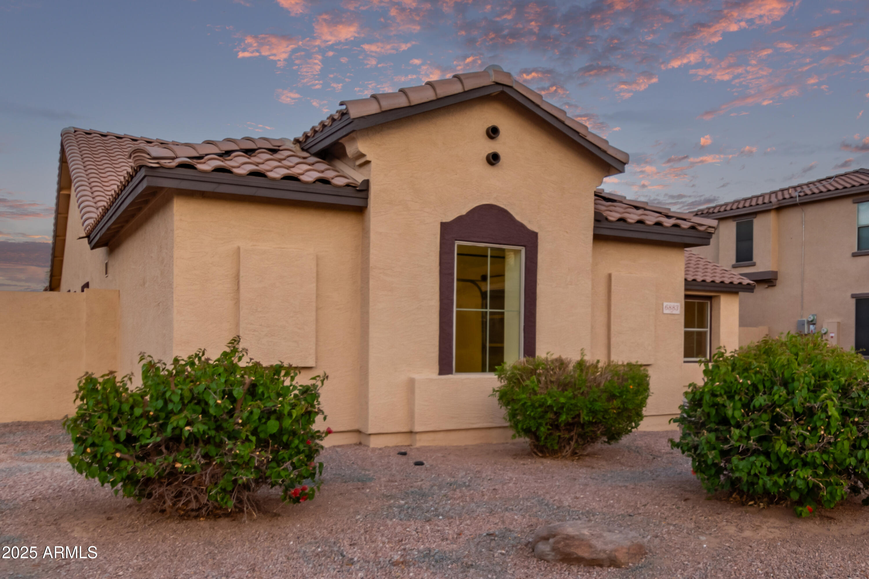 6883 S GEMSTONE Place