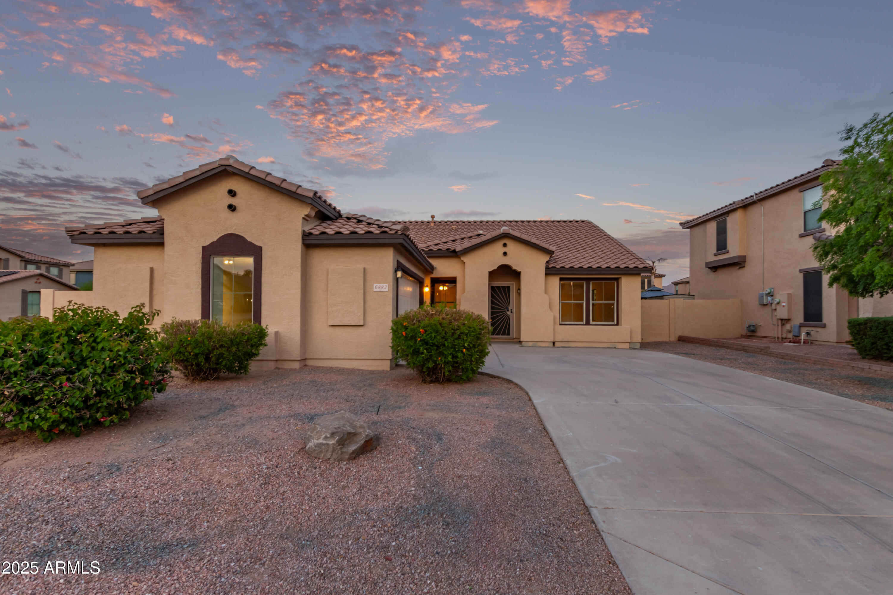 6883 S GEMSTONE Place